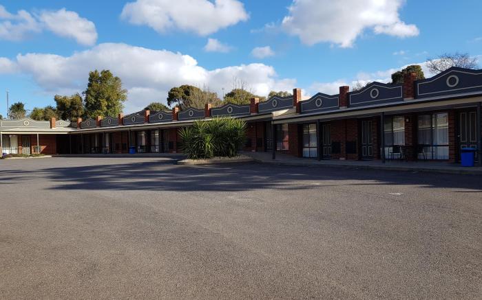 Golden Reef Motor Inn