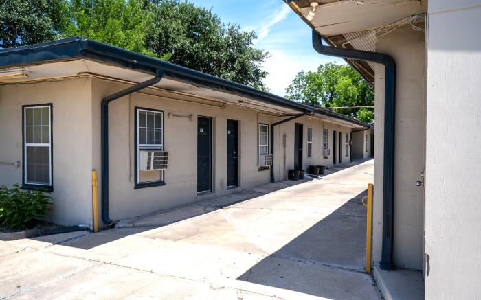 Aaron Motel By OYO San Antonio NW I-10