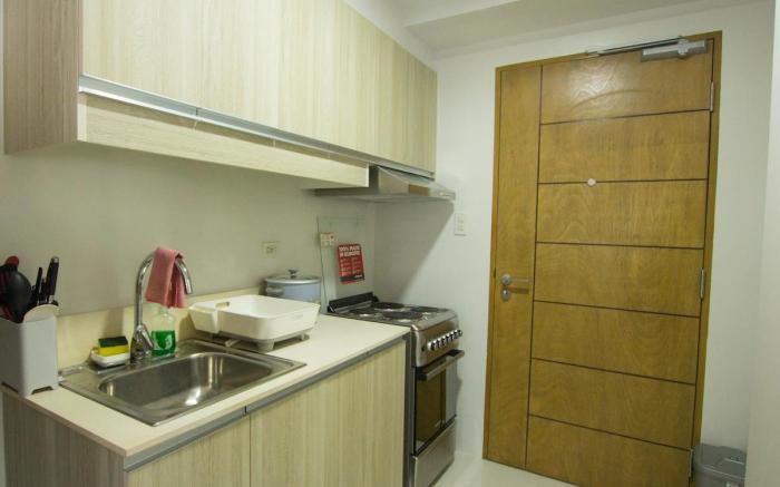 Casa - Chic Pool View Studio Near Ayala Mall