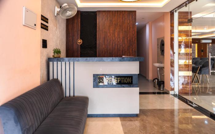 Majestic Ganges Inn