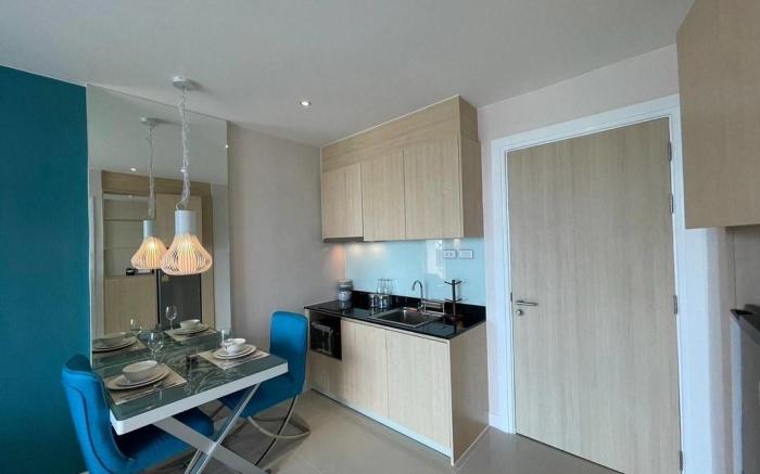 Grand Caribbean Condo Pattaya | Pool View