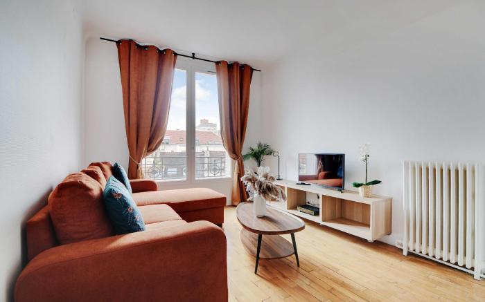 Cozy Apartment 2Bdr/4P - in the Heart of Suresnes