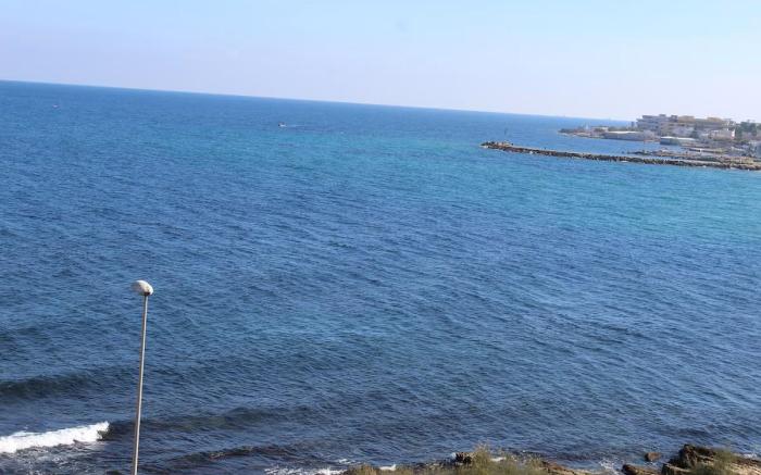 nicolashouse on the sea