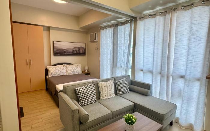 The Palladium Modern Executive Studio with Bedroom
