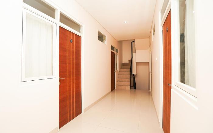 OYO 782 Menjangan Residence at Citraland 1
