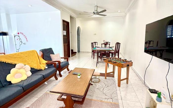 Double Storey Homestay - Walk to Jonker @ 9pax
