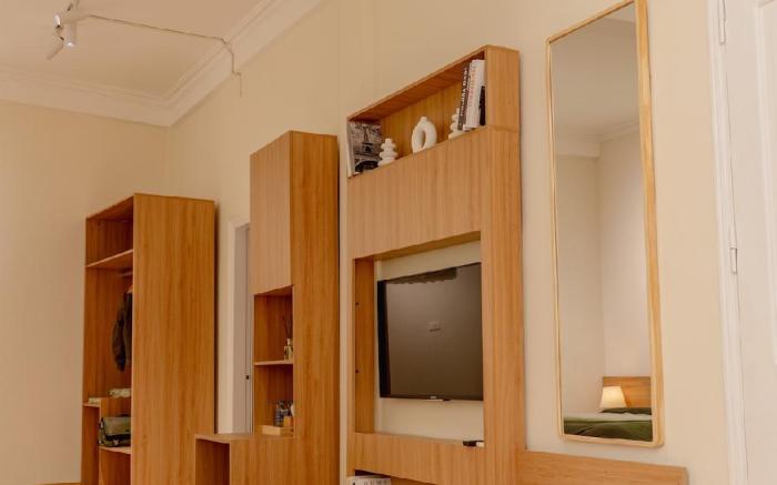 Modern Hotel 3- Old Quarter- A/C-Netflix- Elevator