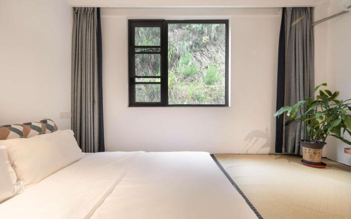 XiangLu YiMo · Valley Retreat Guesthouse