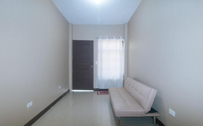 RedDoorz @ Aurea Apartelle