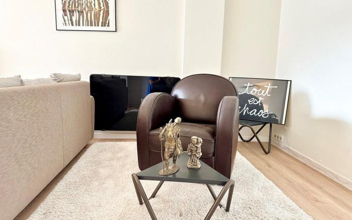 2 bedroom Cannes Palm Beach 200 m from the beaches