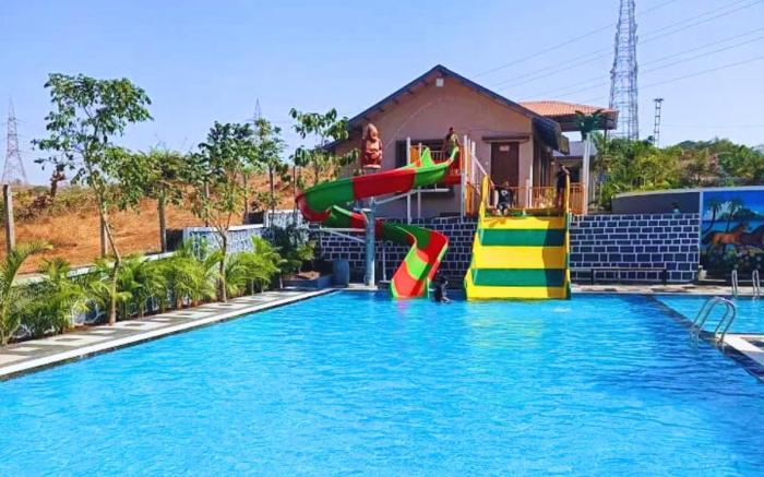 Shrubbery Palms Resort