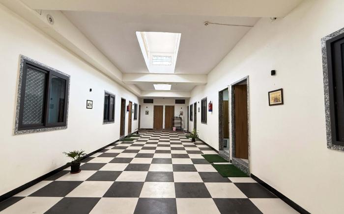 Hotel The Aadimata & Banquets