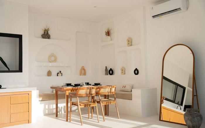 Stylish Designer Villa with Cozy Sunken Lounge