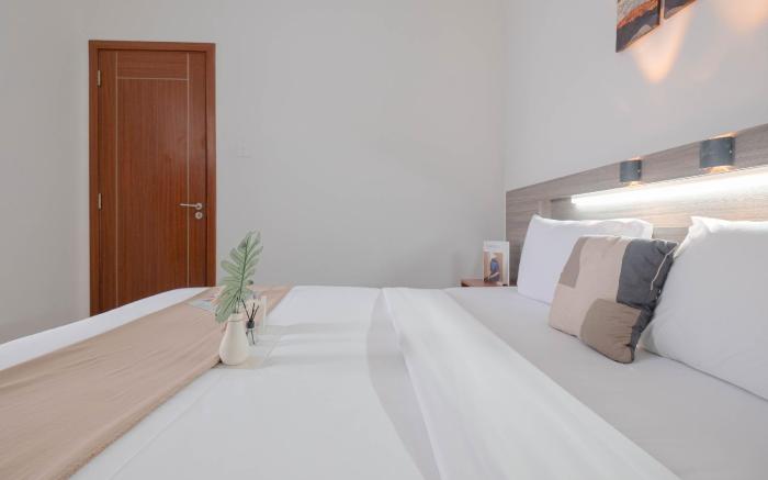 Best Deal Comfy 2BR Vittoria Residence By Travelio