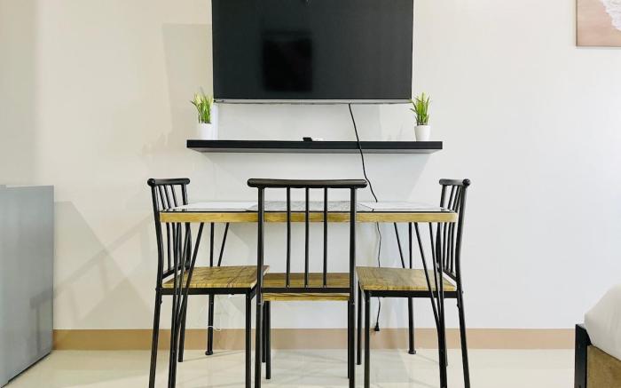 SM 10 Minimalist Serene Spot