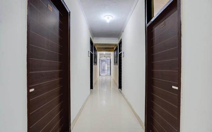 Hotel O Avs Hotel and restaurant
