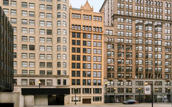 Sonder The Plymouth Apartments Loop