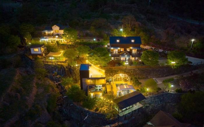 Miryang Pine Tree Pool Villa Pension