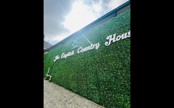The English Country House