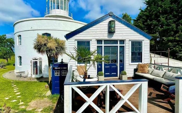 The West Usk Lighthouse Lightkeepers Lodge