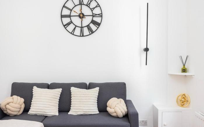Cozy 1BR Steps from London Bridge & Borough Market