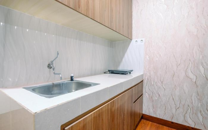Minimalist Cozy Studio Sentul Tower By Travelio