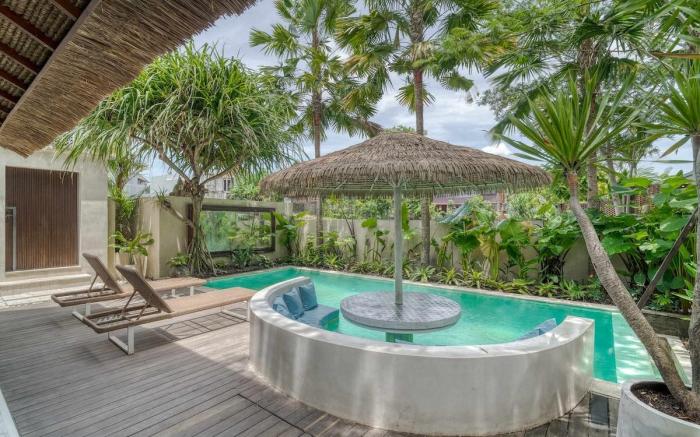 Villa Aluna : 3BR Villa In Parerenan, Canggu.