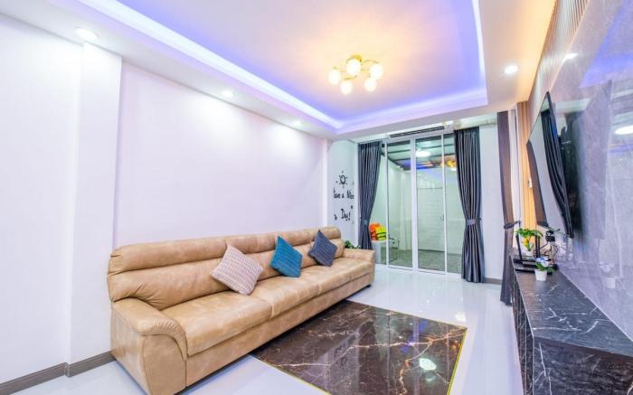 Royal Park Villa – Breezy & Stylish Stay