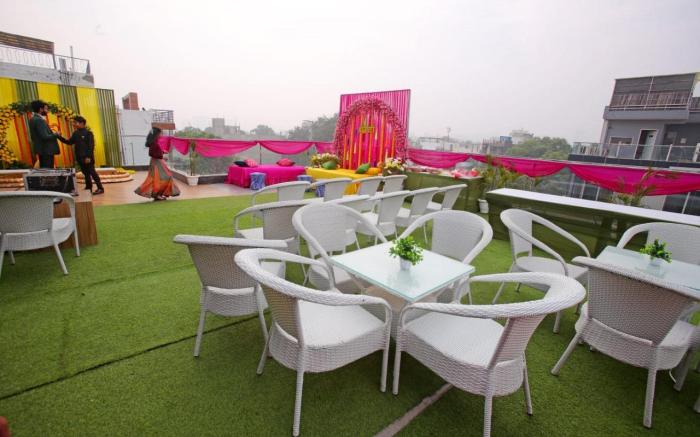Infinity Stays - Hotel Near Medanta