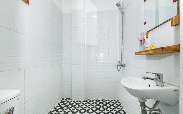 GIS Hotel Nha Trang & Motorbike Rental