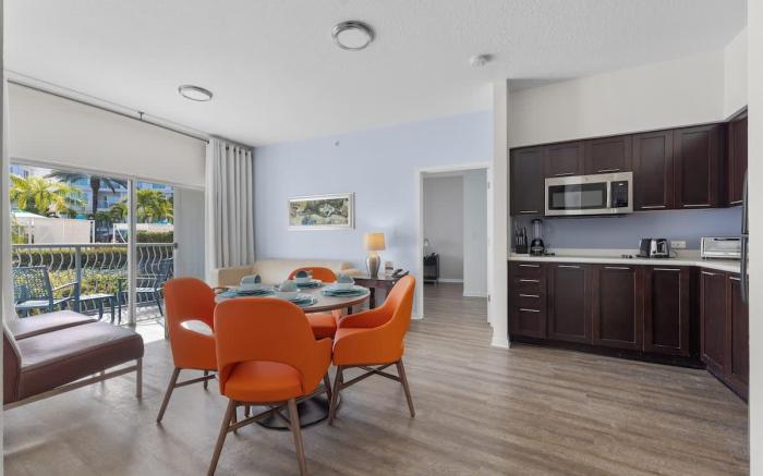 Hotel Apt at Celebration 10 min from Disney