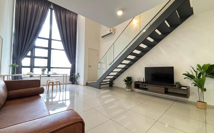Ekocheras LoftSuite 4Pax FreeParking MRT 25