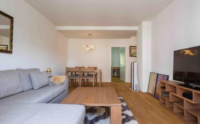 Apt 2A - RARE FIND: City Centre 2-BR Apt