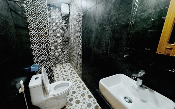 LOUIS OTIS APARTMENT