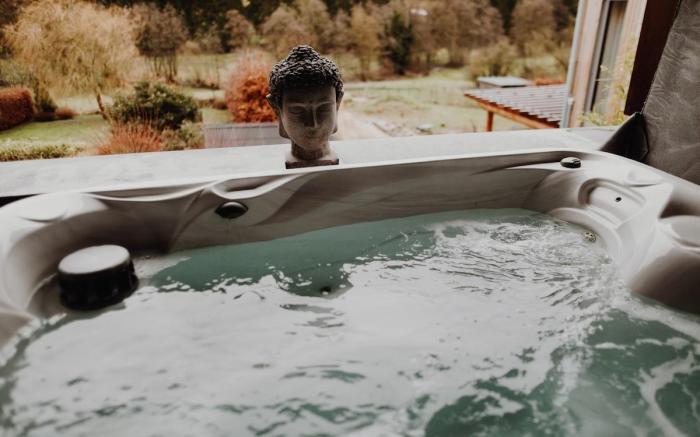 Accommodation with private panoramic hot tub