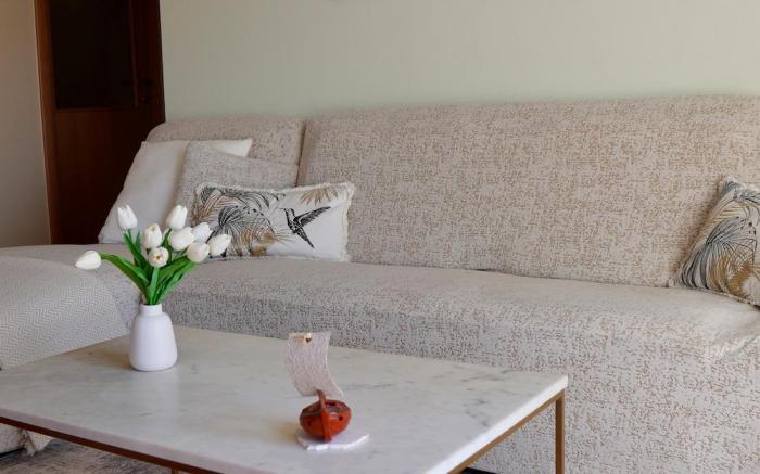 Penthouse Apartment "KIARA" – 50m to Beach