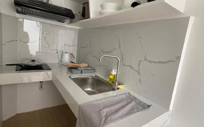 U2 New Minimalist Home 1-4 pax nr UP wifi Netflix