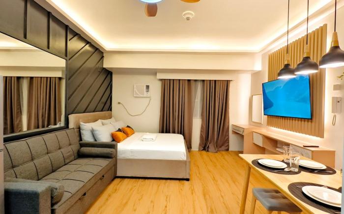 East Gate 33P - Brand New Furnished Unit Pool Gym