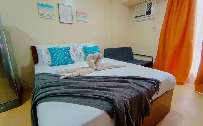 Avida Towers Cebu 2304 T2 - IT Park Queen Bed Unit