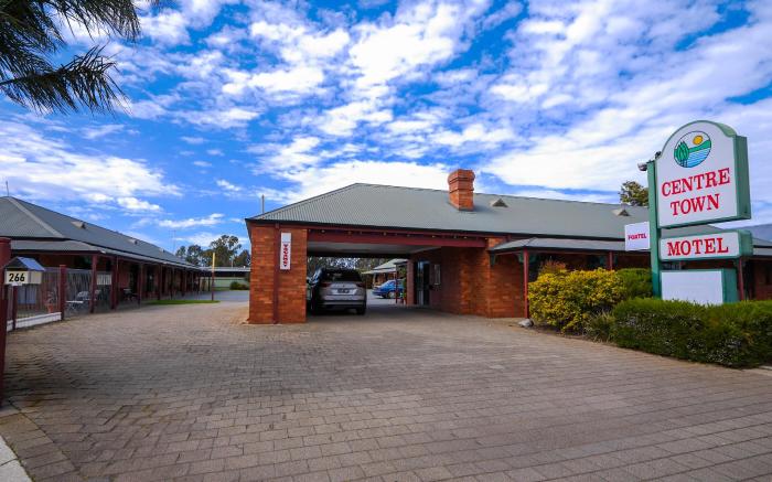 Centre Town Motel