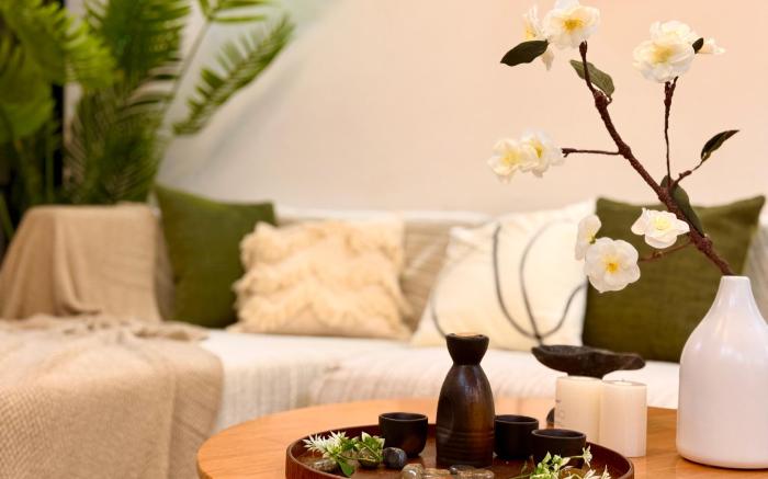 CityHome-4BRs,Nanjing Rd,People's Square,The Bund