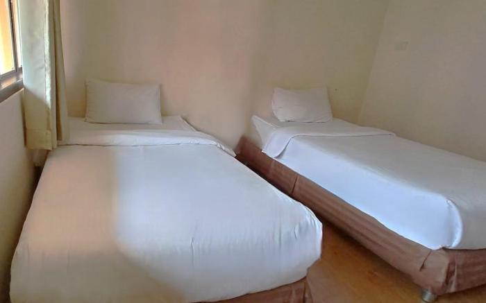 Chomphon Palace Hotel