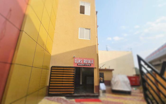 Ojas Royale - Banquet and Hotel