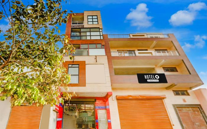 Townhouse Johri Enclave Metro Station Formerly Second Home