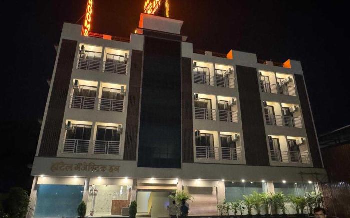 Hotel O Santacruz Khar Subway