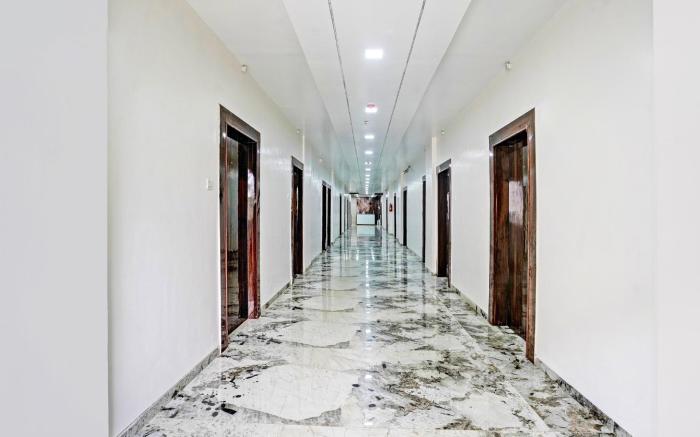 Super Hotel O Yash Residency