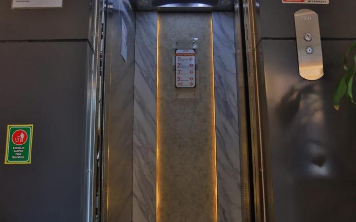 Front One Budget Hotel Slamet Riyadi Solo