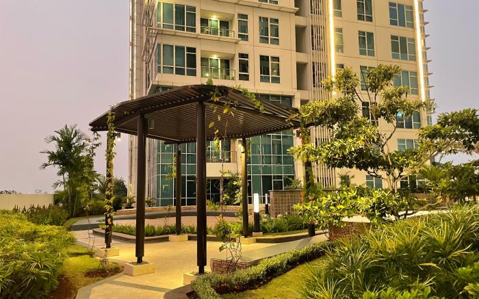 Staycation Jakarta - Kensington Royal Suites