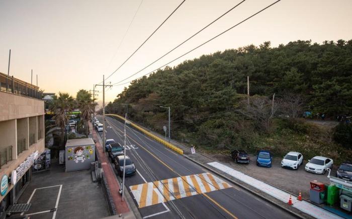 Jeju Dodubong Pension