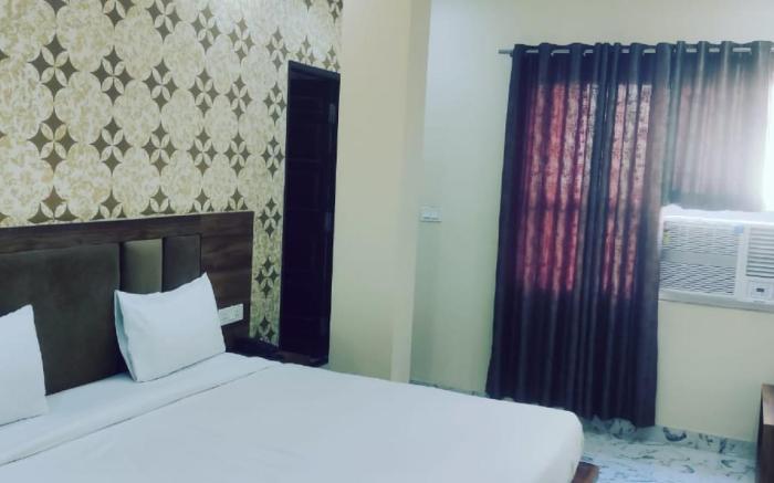 Hotel Raghubeer Temple